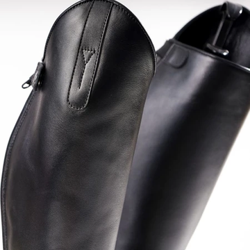Screenshot 2026-07-09 at 23-11-18 M&T Sepatu Boots Berkuda Wanita Hirratagge Black Cow Leather Shopee Indonesia Riding Boots Wanita Hirratagge Black Cow Leather